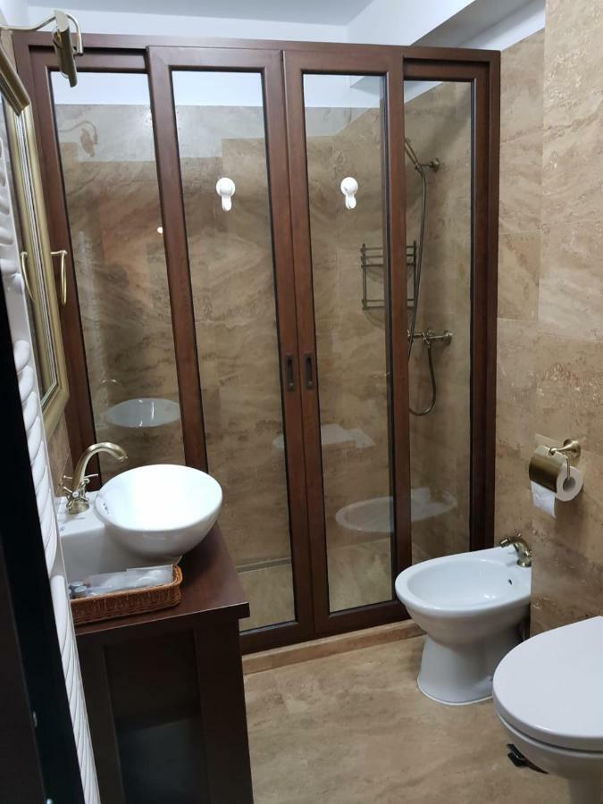 Apartament 2 Camere Ultracentral Râmnicu Vâlcea Exteriér fotografie